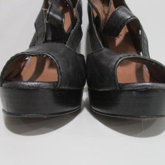 *No 704 b. MOD Jocelyn Black Distressed Leather - Picture 9 of 9